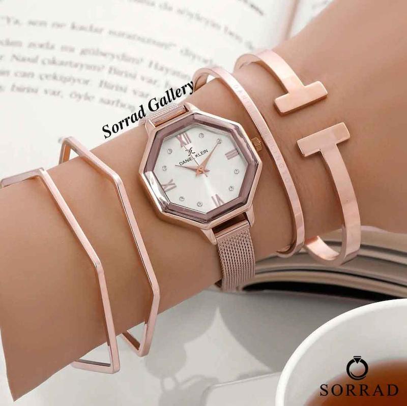 ساعت دنیل کلین زنانه / ساده بند حصیری استیل رنگ رزگلد صفحه سفید