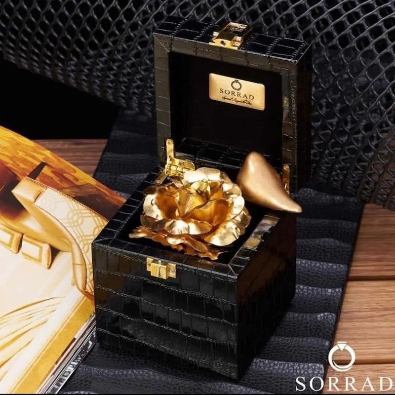 باکس چرمی گل و پرنده تک خونه / گل رز یا روکش آب طلا