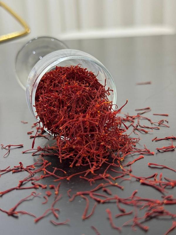 زعفران یک مثقال نگین