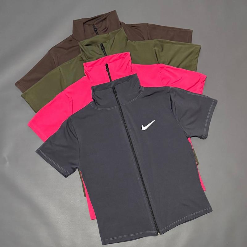 تیشرت زیپ‌دار