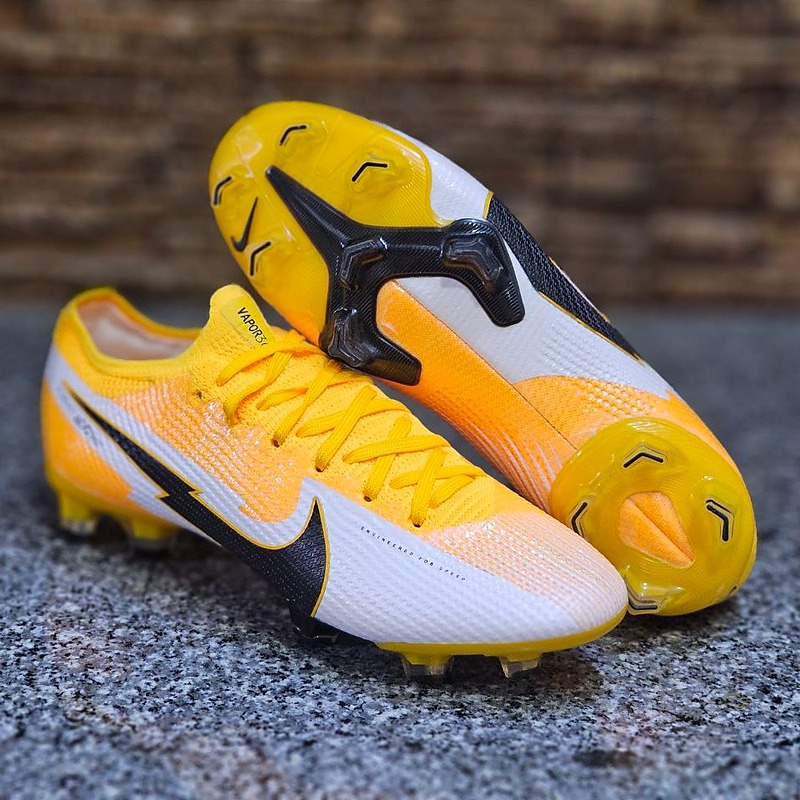 کفش فوتبال نایک مرکوریال ویپور Nike Mercurial Vapor 13