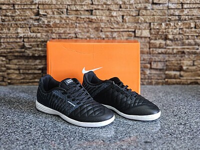 کفش فوتسال نایک لونارگتو Nike Lunar Gato