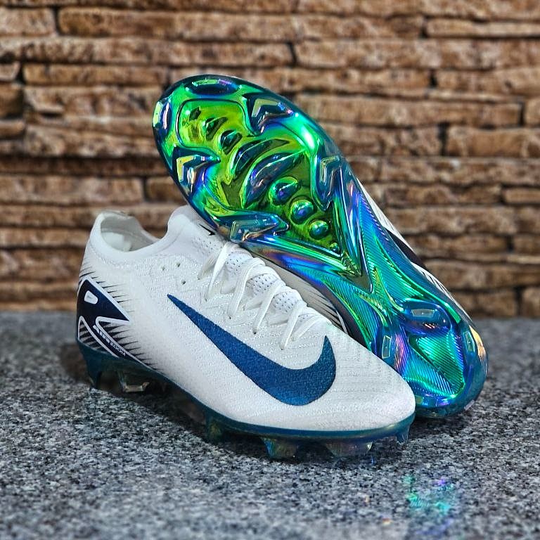 کفش فوتبال نایک مرکوریال ایرزوم ویپورNike Mercurial Airzoom Vapor 16