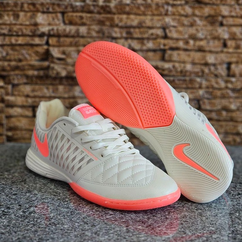 کفش فوتسال نایک لونارگتو Nike Lunar Gato