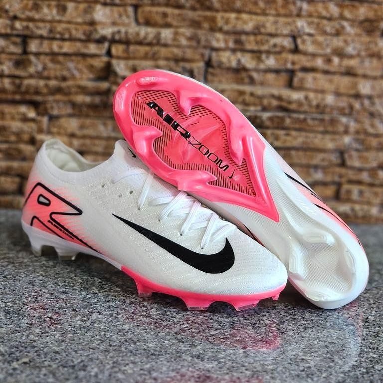 کفش فوتبال نایک مرکوریال ایرزوم ویپورNike Mercurial Airzoom Vapor 16