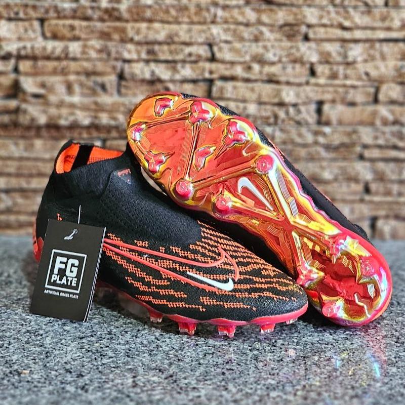 کفش فوتبال نایک فانتوم جی ایکس Nike Phantom GX