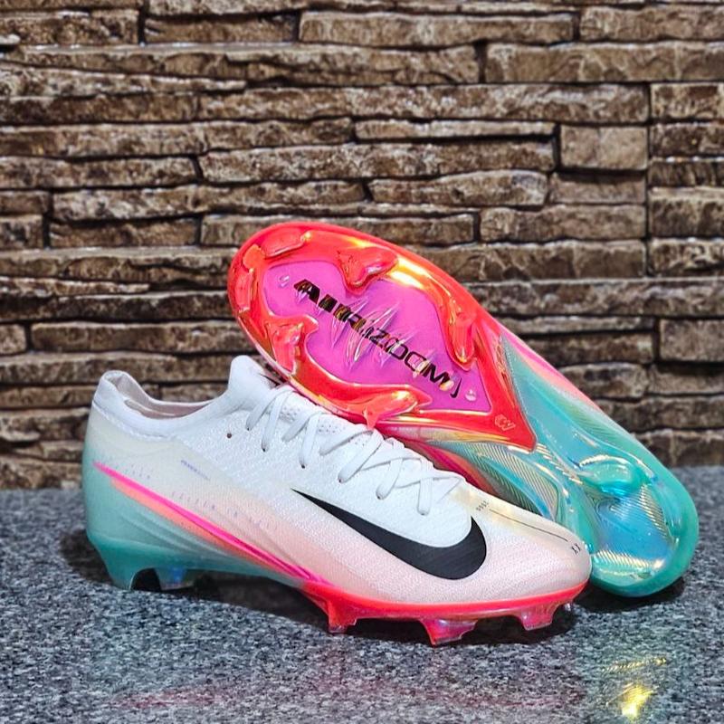 کفش فوتبال نایک مرکوریال ایرزوم ویپورNike Mercurial Airzoom Vapor 16