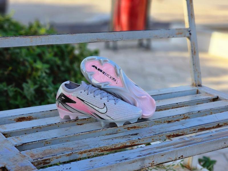 کفش فوتبال نایک مرکوریال ایرزوم ویپورNike Mercurial Airzoom Vapor 16