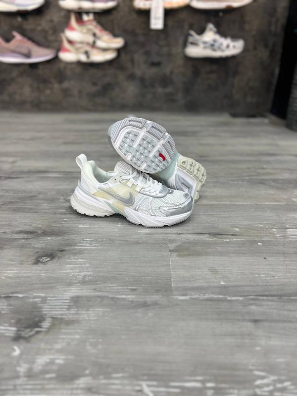 کتونی نایک رانتک Nike V2K Runtekk