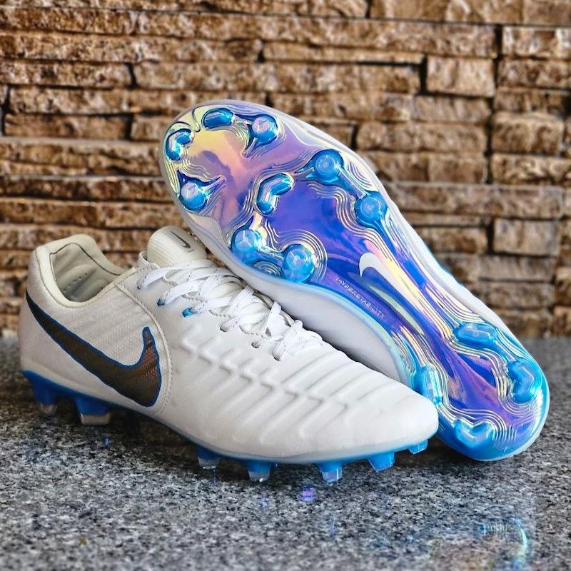 کفش فوتبال تمپو لجند 7 Nike Tiempo Legend