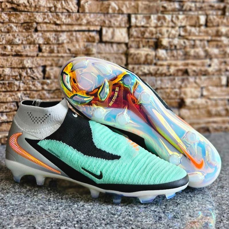 کفش فوتبال نایک فانتوم جی ایکس Nike Phantom GX 3