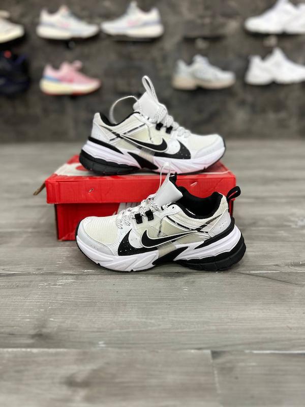 کتونی نایک رانتک Nike V2K Runtekk