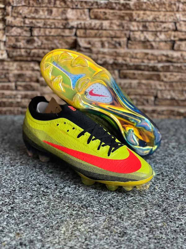 کفش فوتبال نایک مرکوریال ایرزوم ویپورNike Mercurial Airzoom Vapor 17