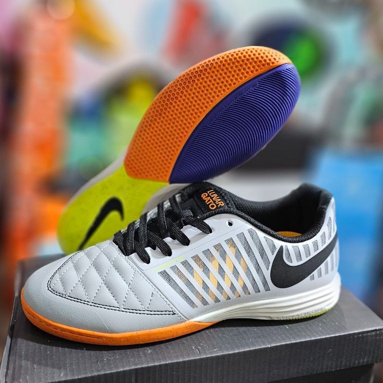 کفش فوتسال نایک لونارگتو Nike Lunar Gato