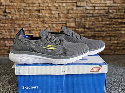 کتونی پیاده روی اسکیچرز Skechers Ultra Flight