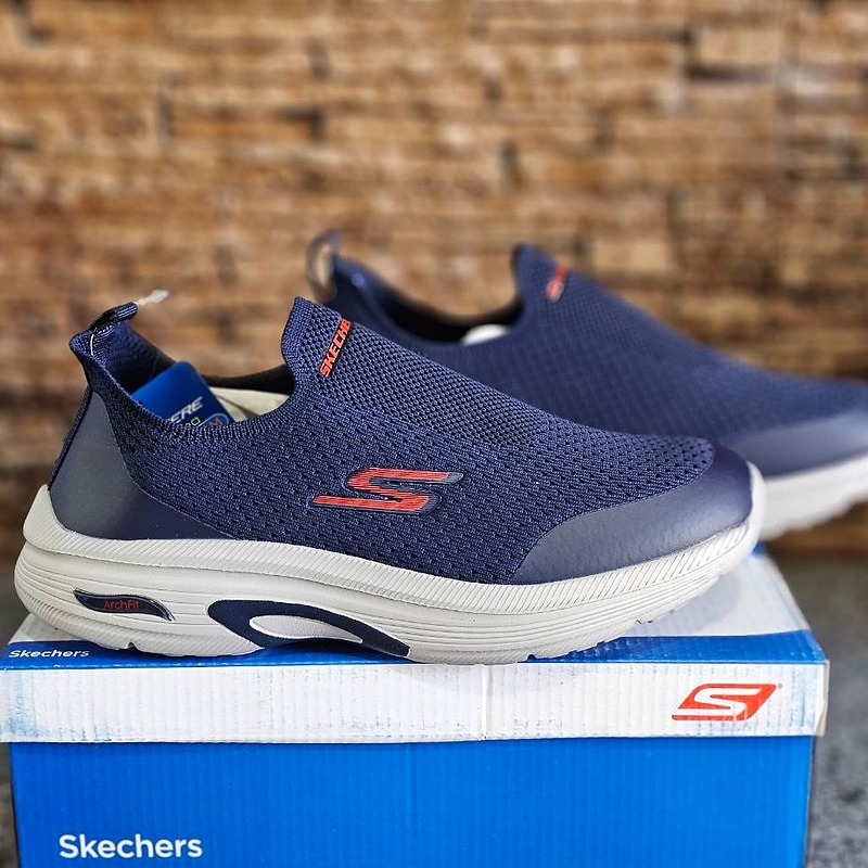 کتونی پیاده روی اسکیچرز Skechers Go Step