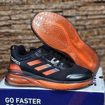 کتونی سایز میانه آدیداس کویر Adidas