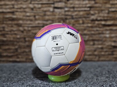 توپ فوتبال میکاسا Ball Mikasa 