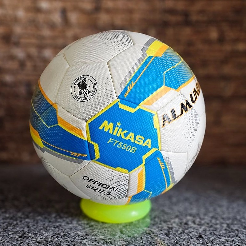 توپ فوتبال میکاسا Ball Mikasa