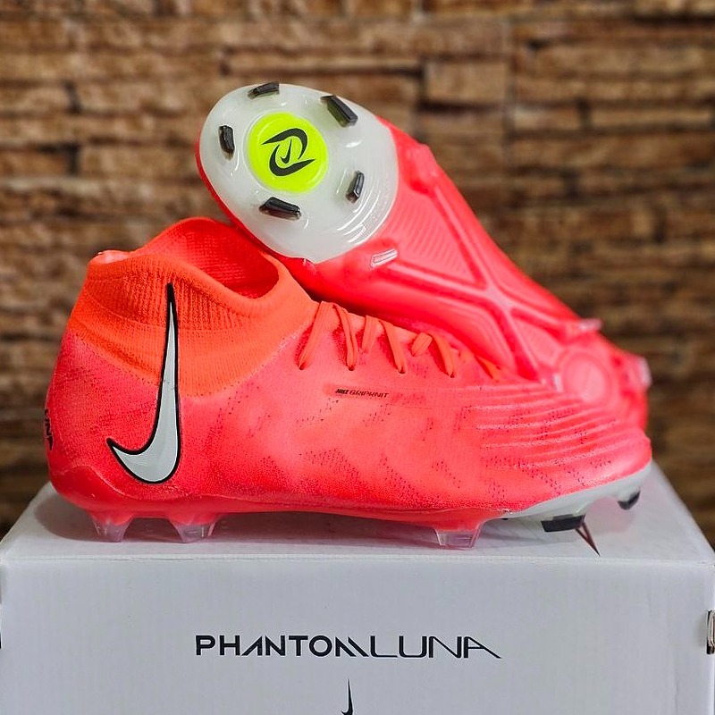 کفش فوتبال نایک فانتوم لونا Nike Phantom Luna