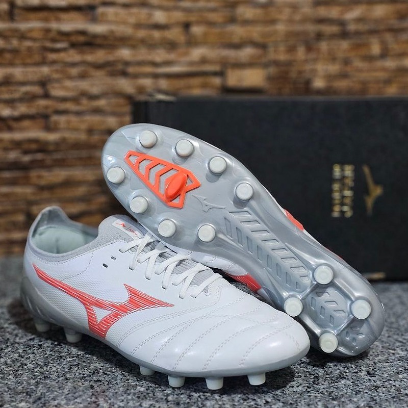 کفش فوتبال میزانو مورلیا زبانه کش Mizuno Morelia Neo 3