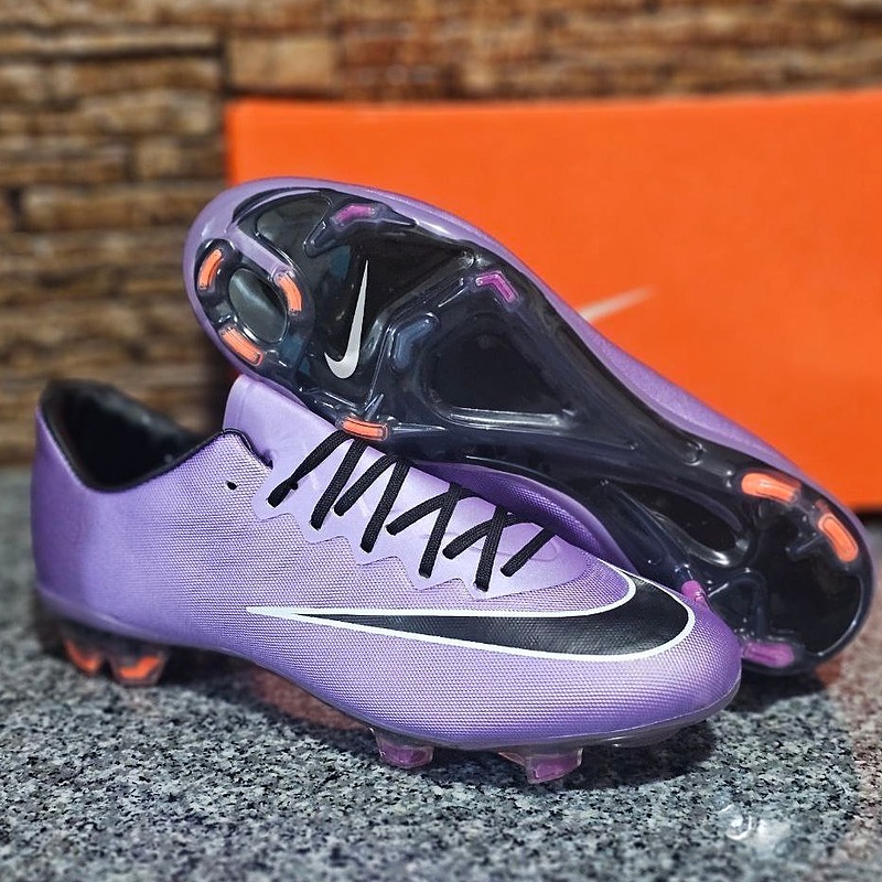 کفش فوتبال نایک مرکوریال ویپور Nike Mercurial Vapor 10