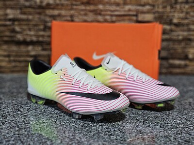 کفش فوتبال نایک مرکوریال ویپور Nike Mercurial Vapor 10