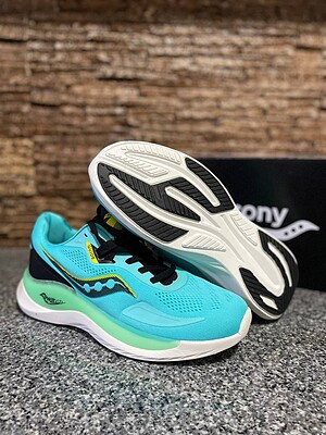 کتونی ساکونی  Saucony Triumph 19