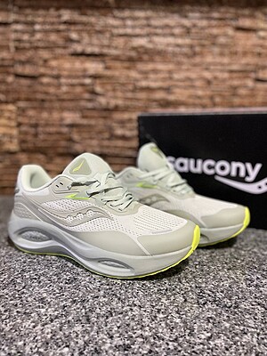 کتونی ساکونی  Saucony Triumph 19