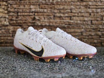 کفش فوتبال نایک مرکوریال ایرزوم ویپور Nike Mercurial Airzoom Vapor 15