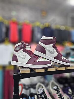 کتونی نایک Nike Air Jordan 1 Bordeaux