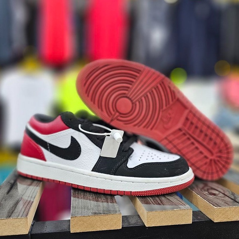 کتونی نایک Nike Air Jordan 1 Retro Low