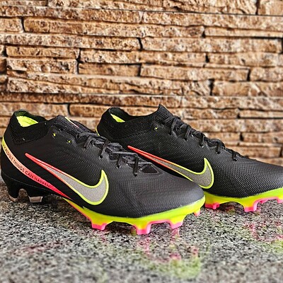 کفش فوتبال نایک مرکوریال ایرزوم ویپور Nike Mercurial Airzoom Vapor 15