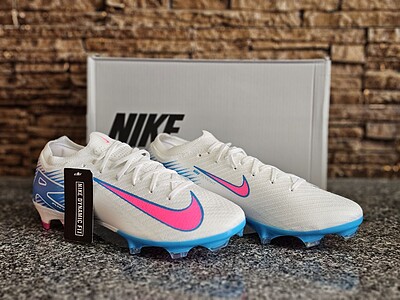 کفش فوتبال نایک مرکوریال ایرزوم ویپورNike Mercurial Airzoom Vapor 16