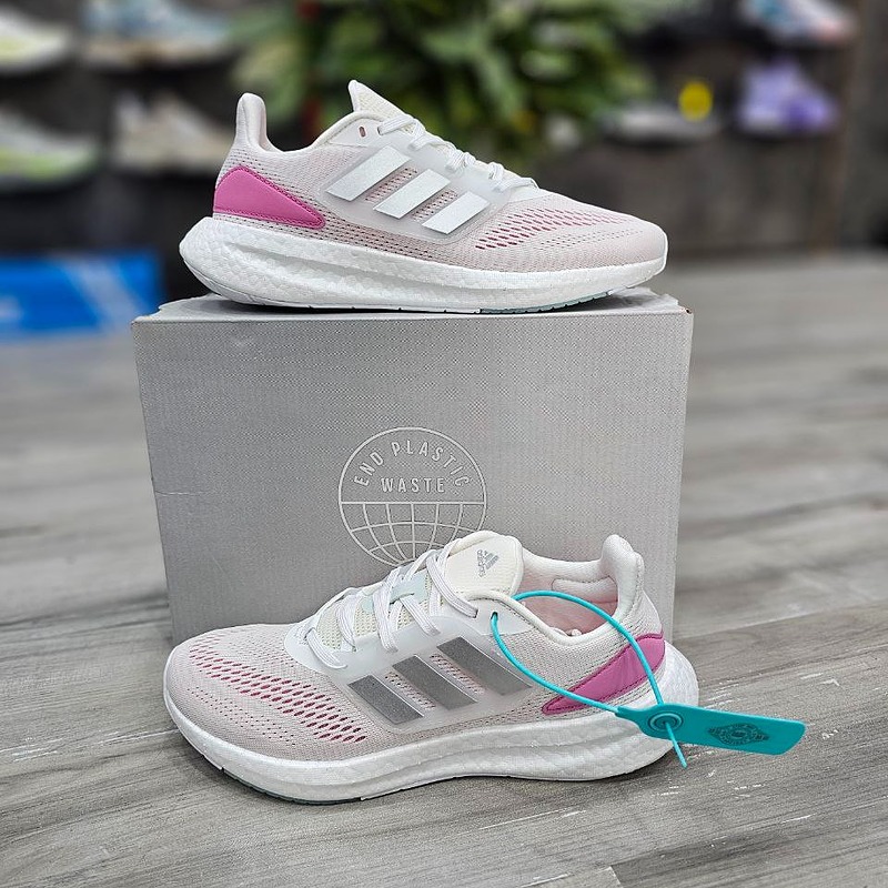 کتونی زنانه آدیداس Adidas Pure Boost 22