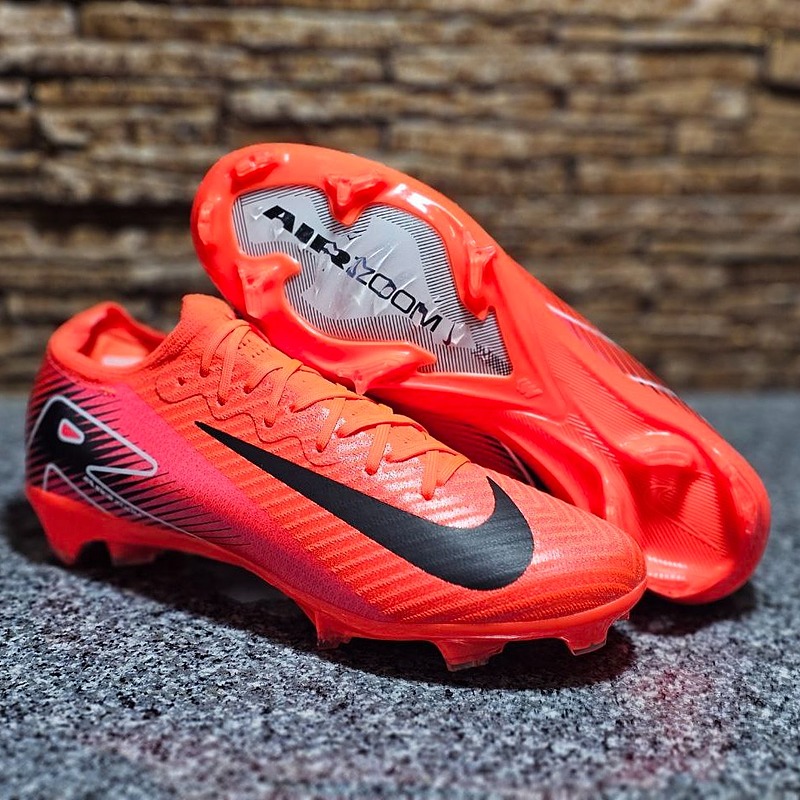 کفش فوتبال نایک مرکوریال ایرزوم ویپورNike Mercurial Airzoom Vapor 16