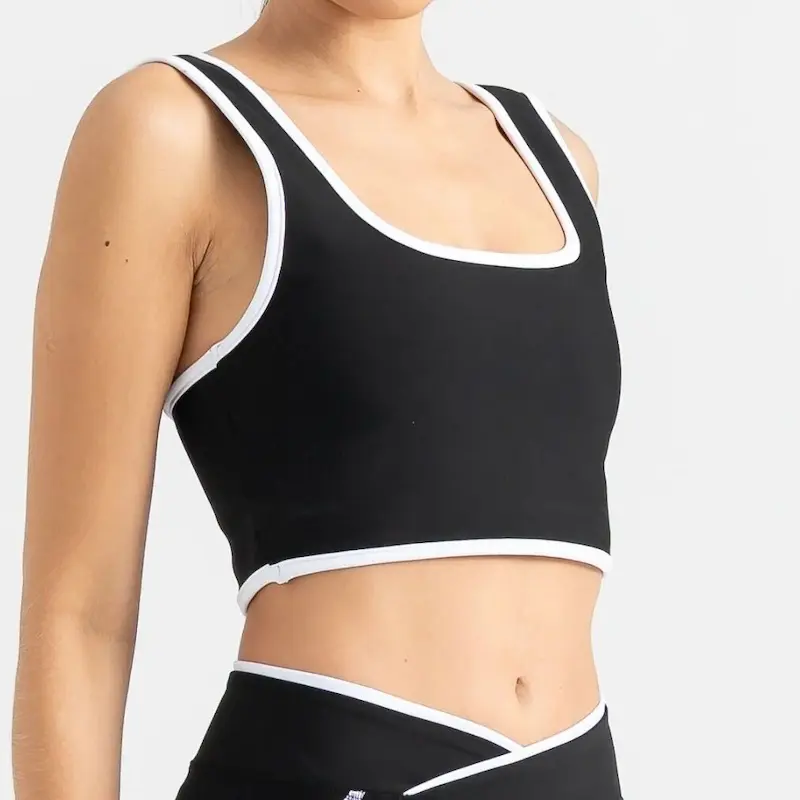 نیم تنه مشکی نوار سفید Contrast لیسمینا - کد 557