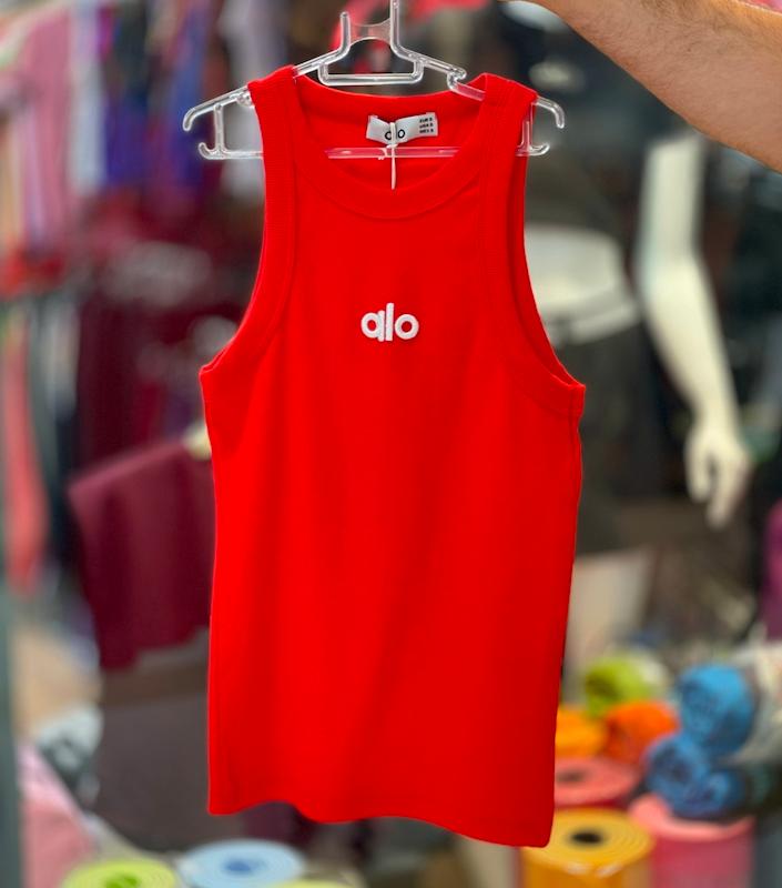 تاپ کبریتی الو یوگا ALO YOGA رنگ قرمز - تولید ترکیه