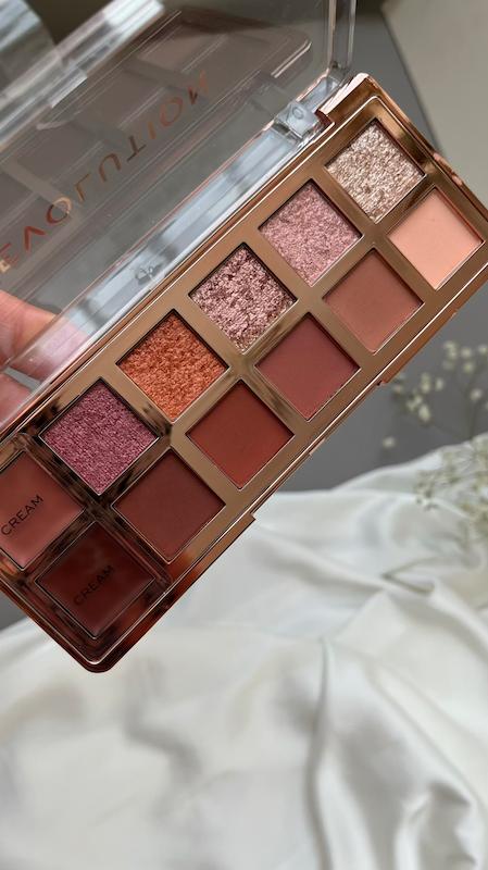 پالت سایه چشم رولوشون