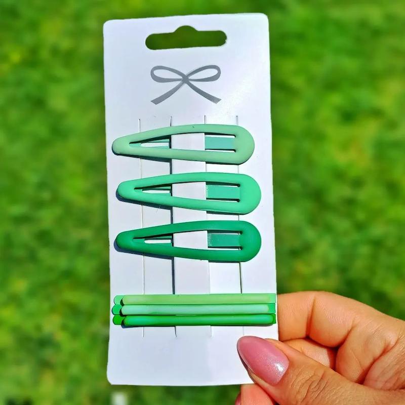 تق‌تقی و سنجاق مویی بادومی سبز