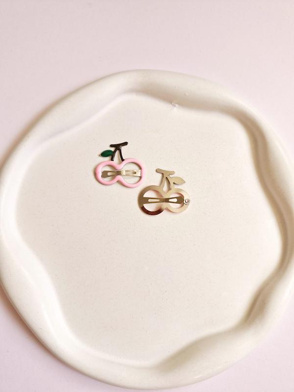 گیره تق‌تقی آلبالو صورتی