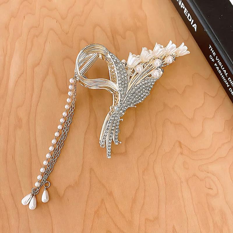 کلیپس شاخه گل مرواریدی