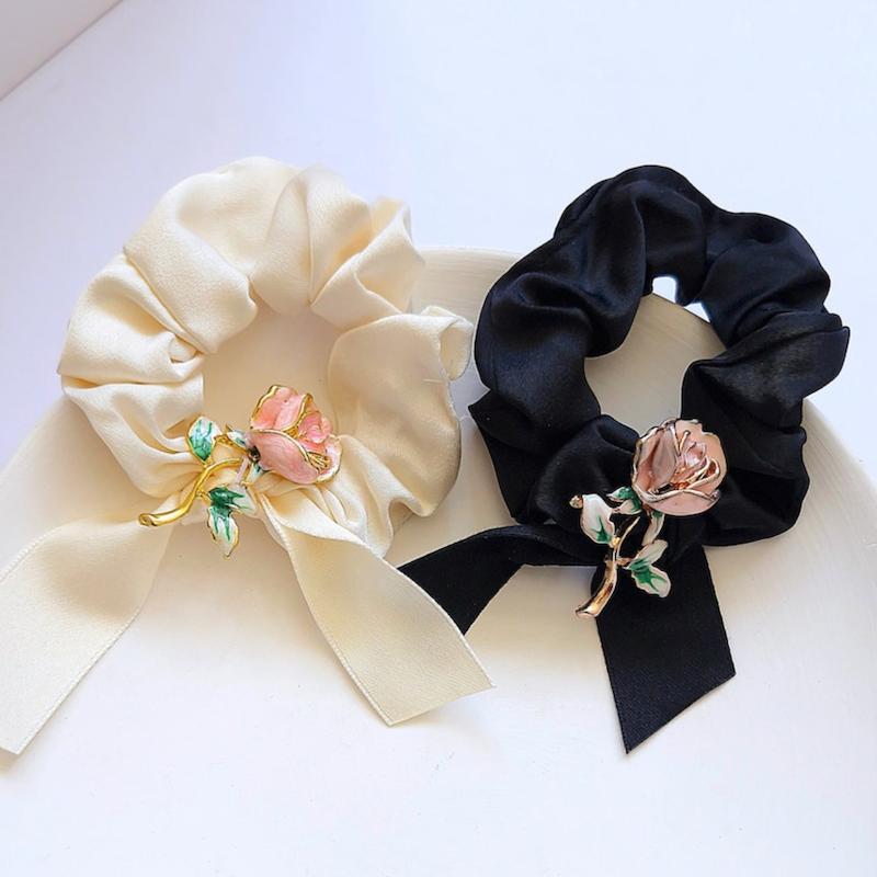 اسکرانچی مجلسی گل رز