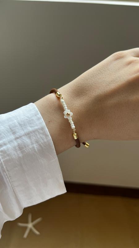 دستبند گل با گوی طلا کد 1112