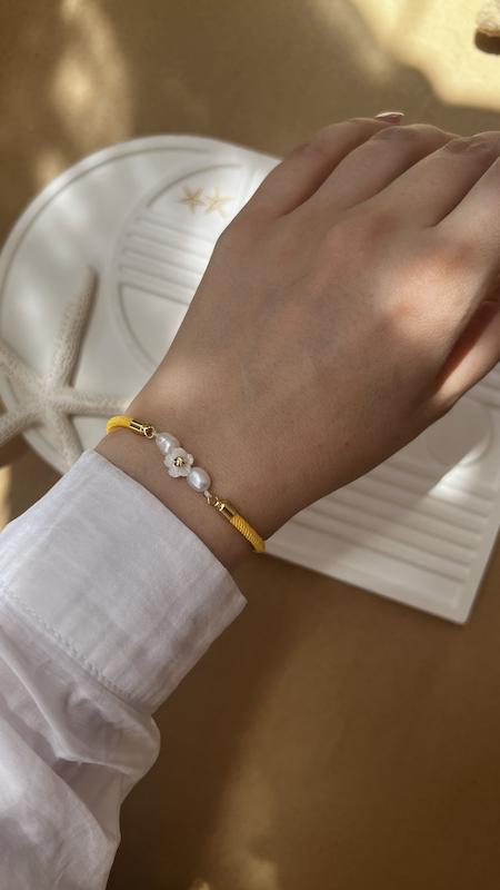 دستبند شکوفه با گوی طلا کد 1111