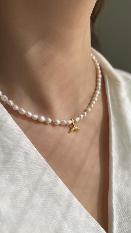 گردنبند دم وال 1634