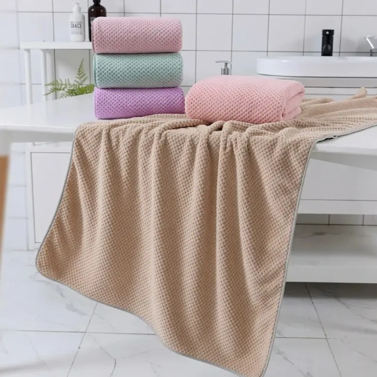 حوله حمامی نانو سوزنی سایز بزرگ در سایز 80×160