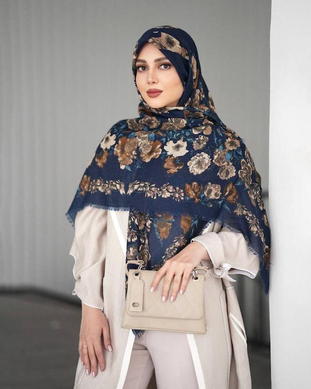 مک‌کویین سورمه ای