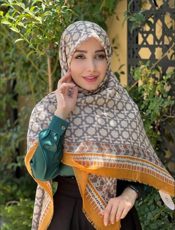 روسری سیااسکارف