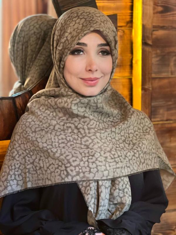 روسری نخ وارداتی پلنگی کد A143